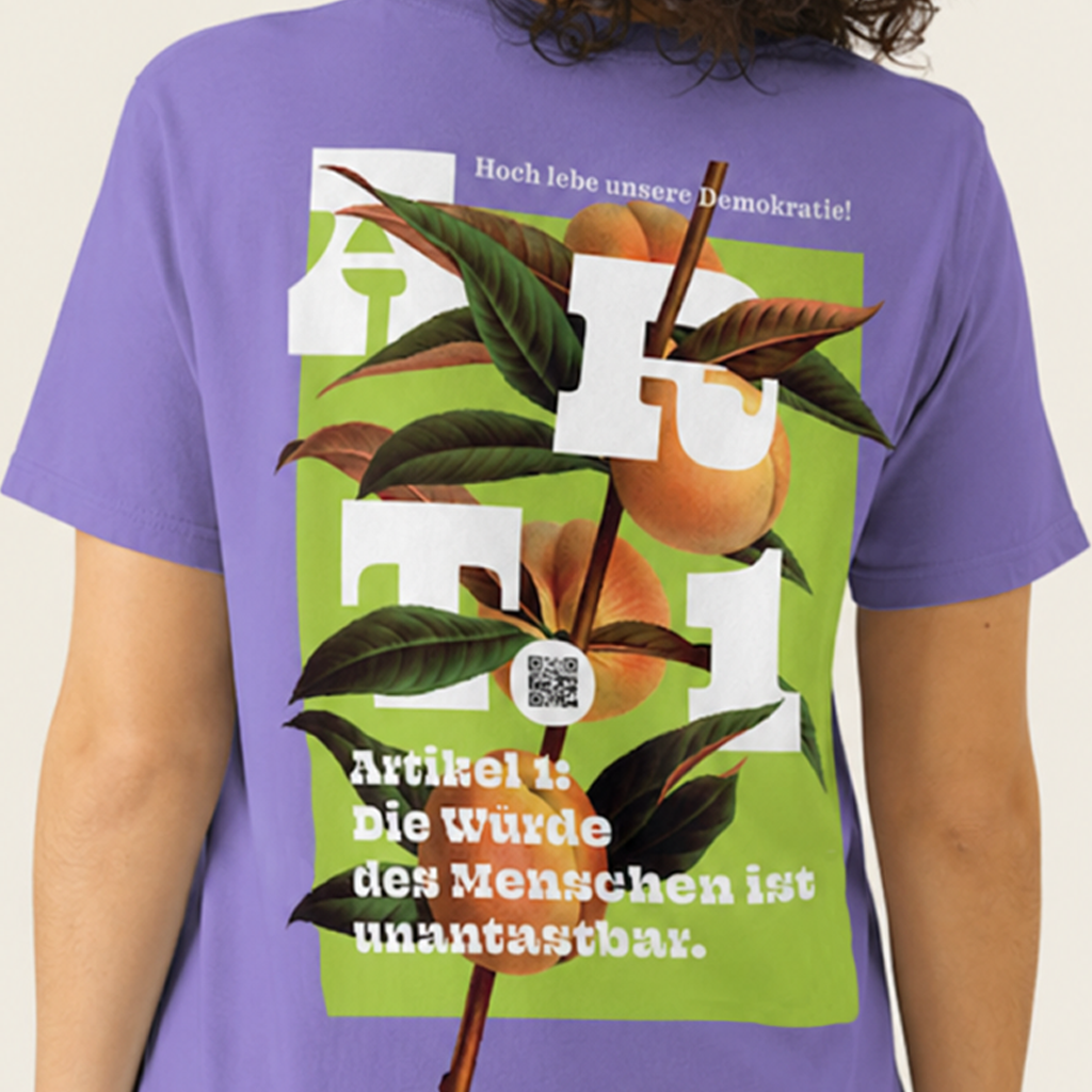 Democracy Shirt with Article 1 motif Premium T-Shirt